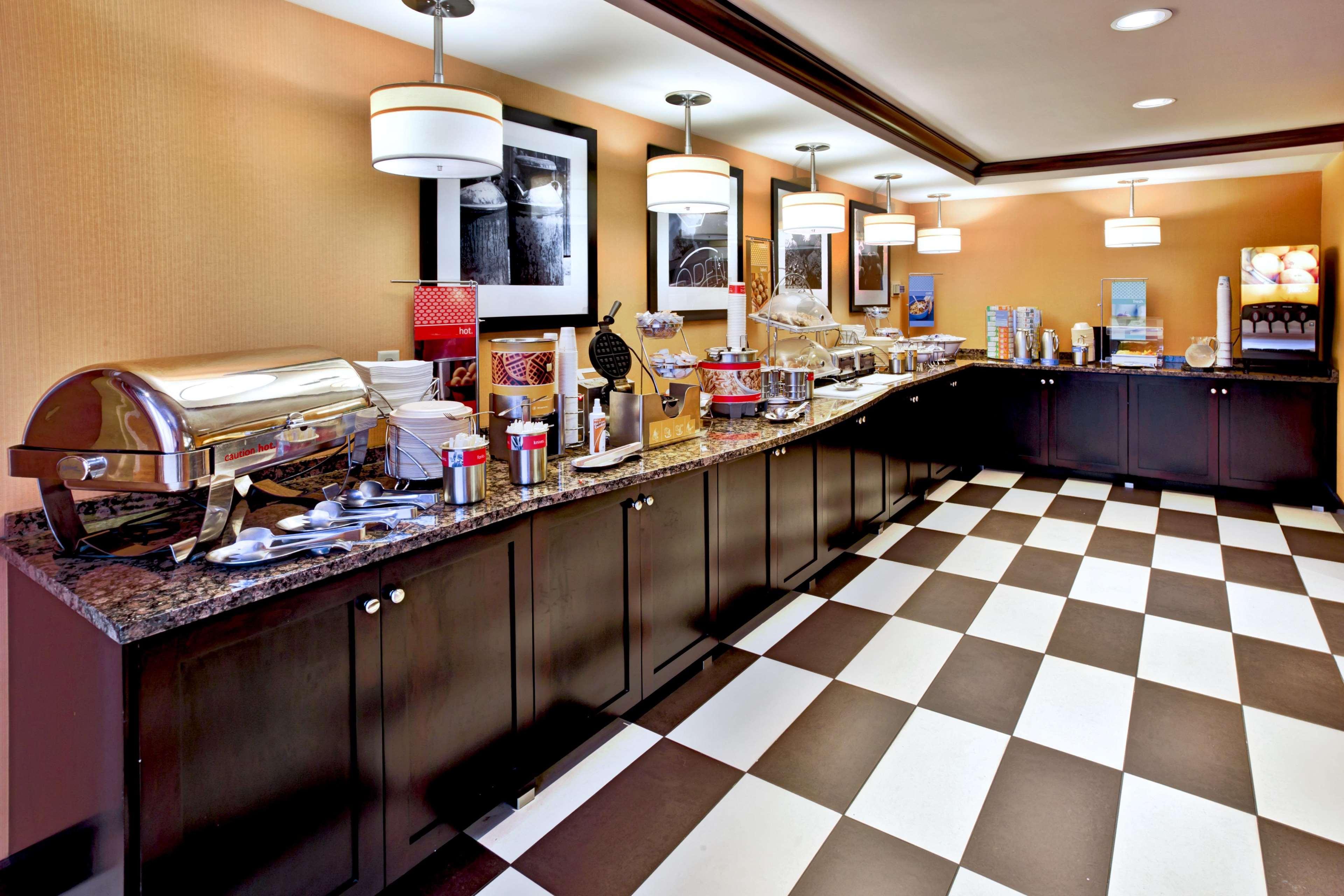 Hampton Inn Сийконк Екстериор снимка